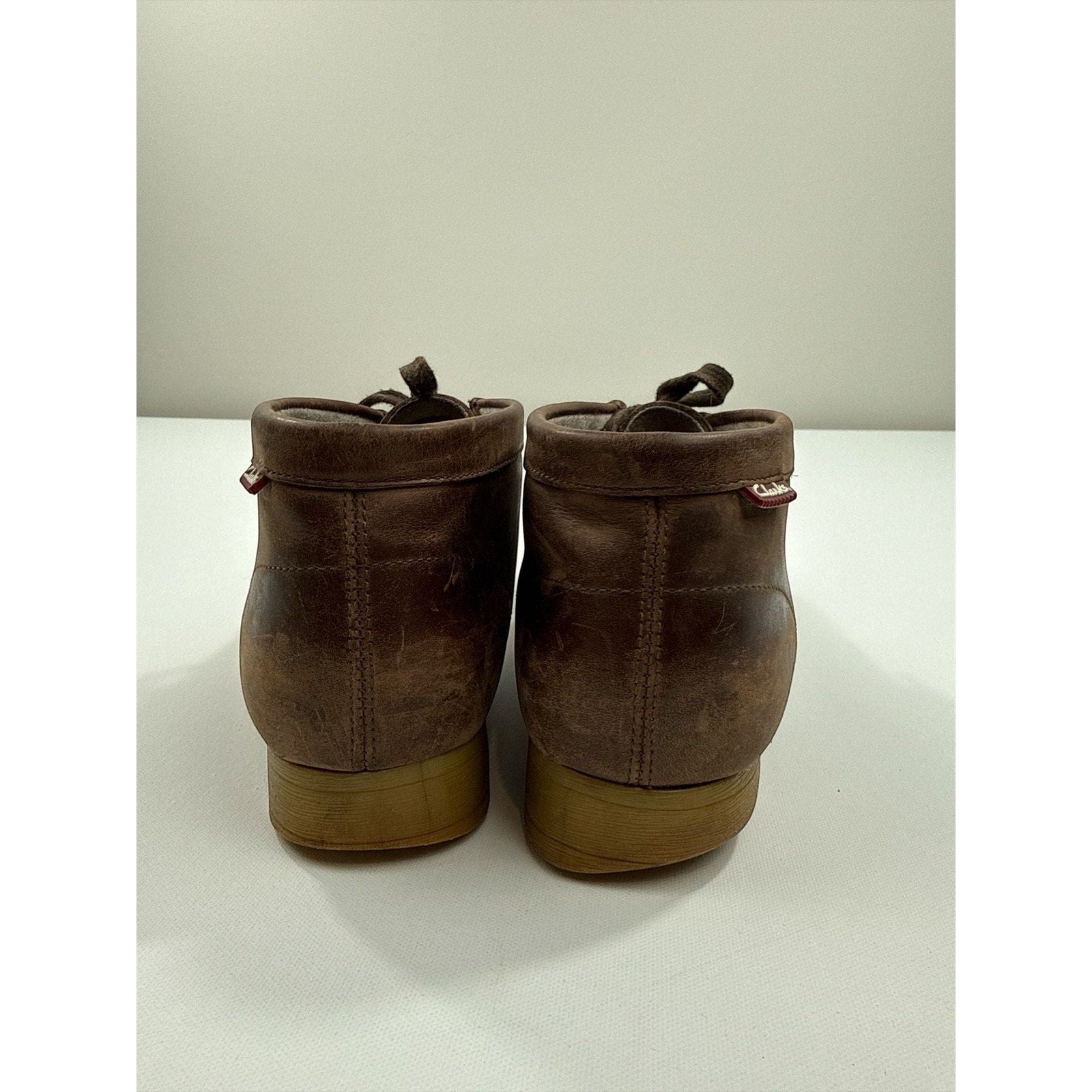 Clarks Stinson Hi Men's Brown Distressed Leather Wallabee Boot Size 9M