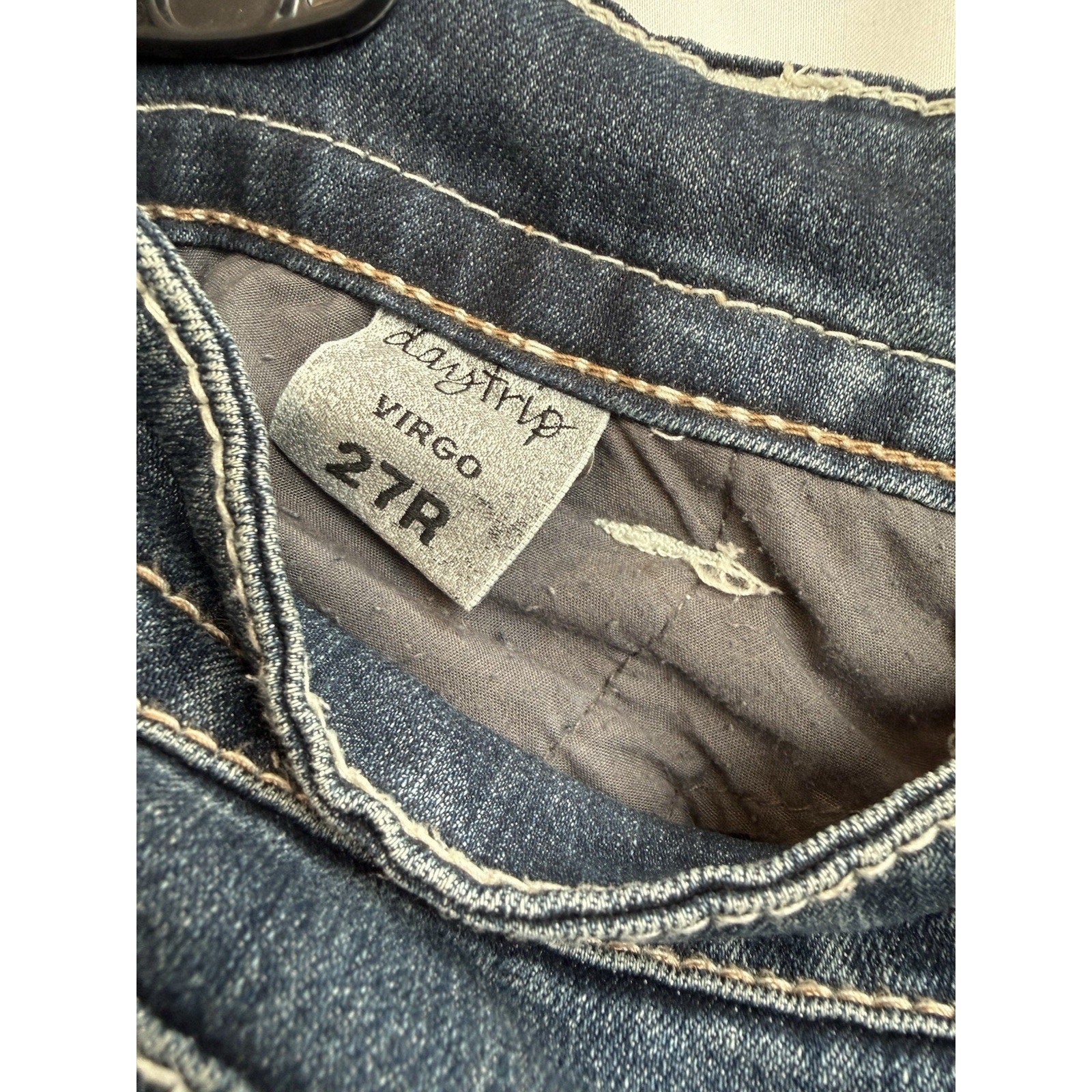 Daytrip Virgo Bootcut Women’s Junior’s Low Rise Jeans Size 27 Regular