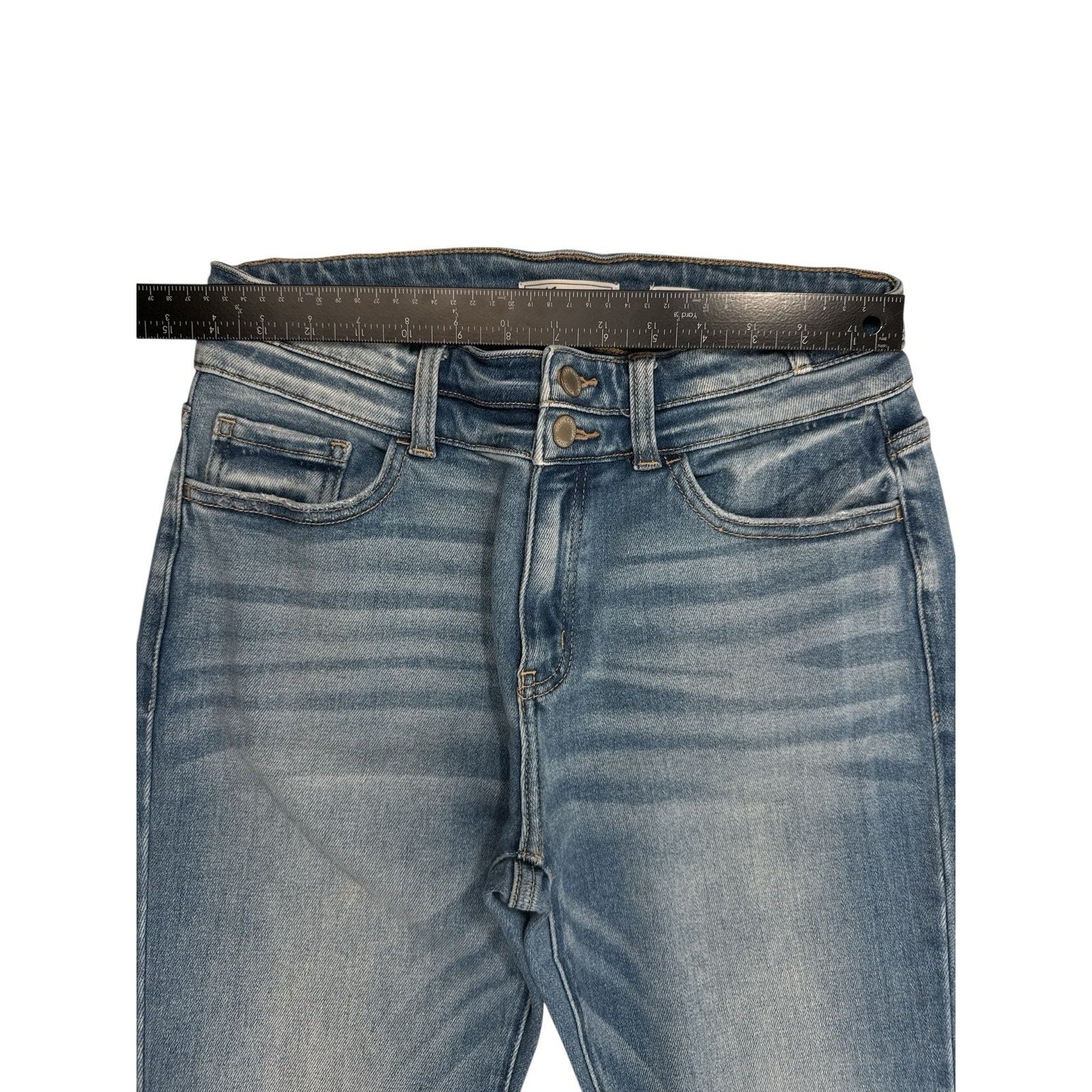 KanCan Signature Kurvy Mid-Rise Flare Distressed Jeans Size 29