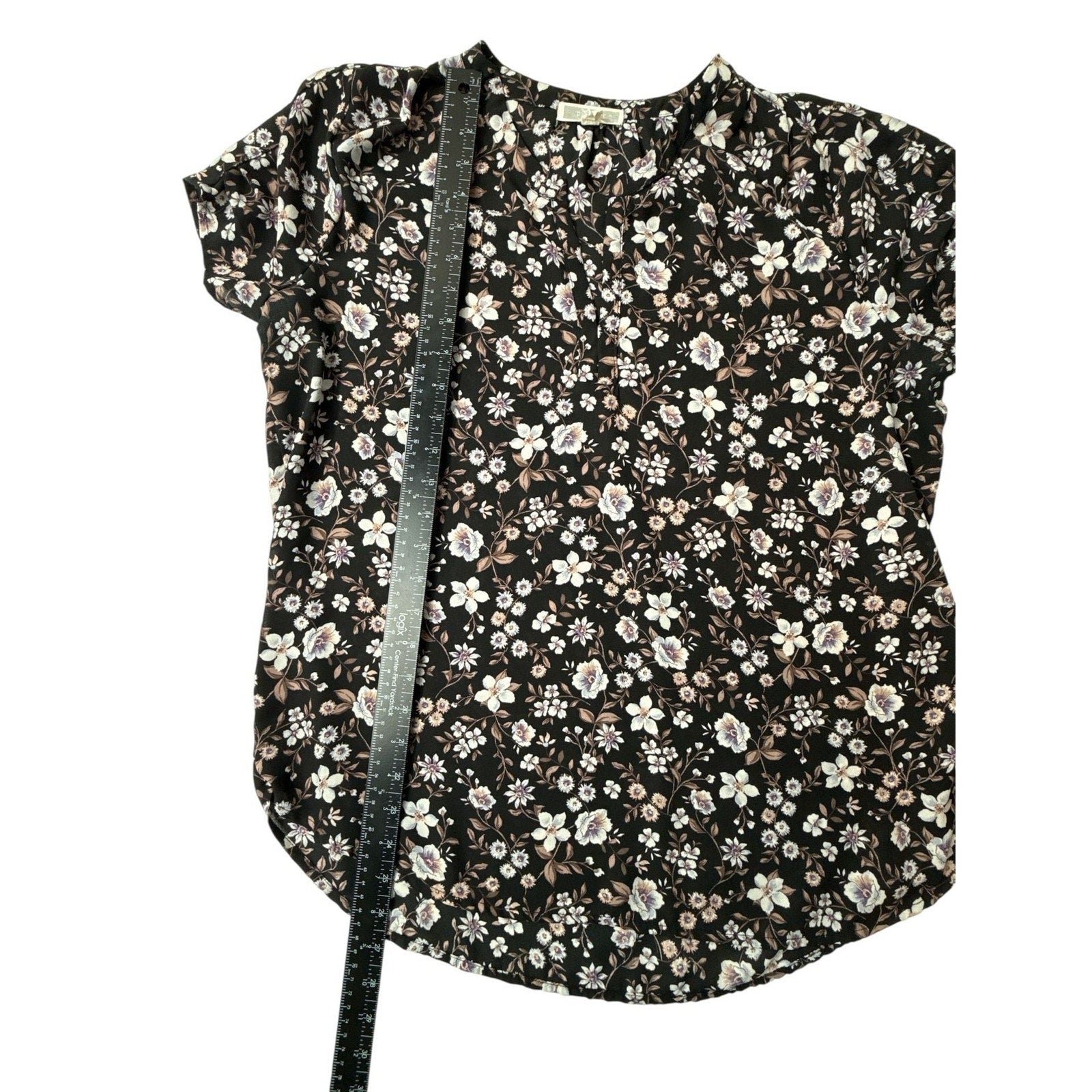 Pleione Women's Large Black Floral Short Sleeve V-Neck Blouse Top L