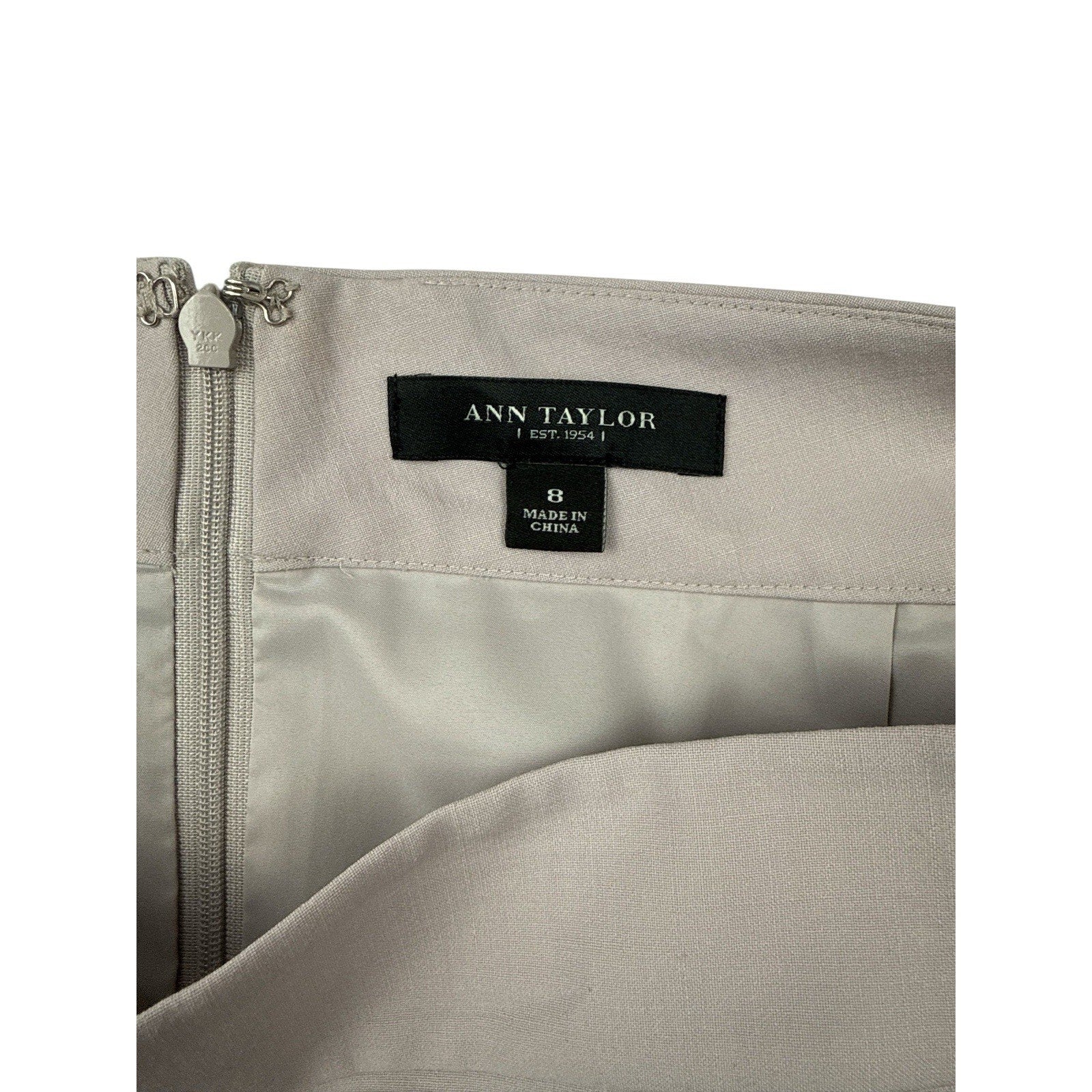 Ann Taylor 2 Piece Outfit Floral Blouse Size L & Gray Skirt Skirt Size 8