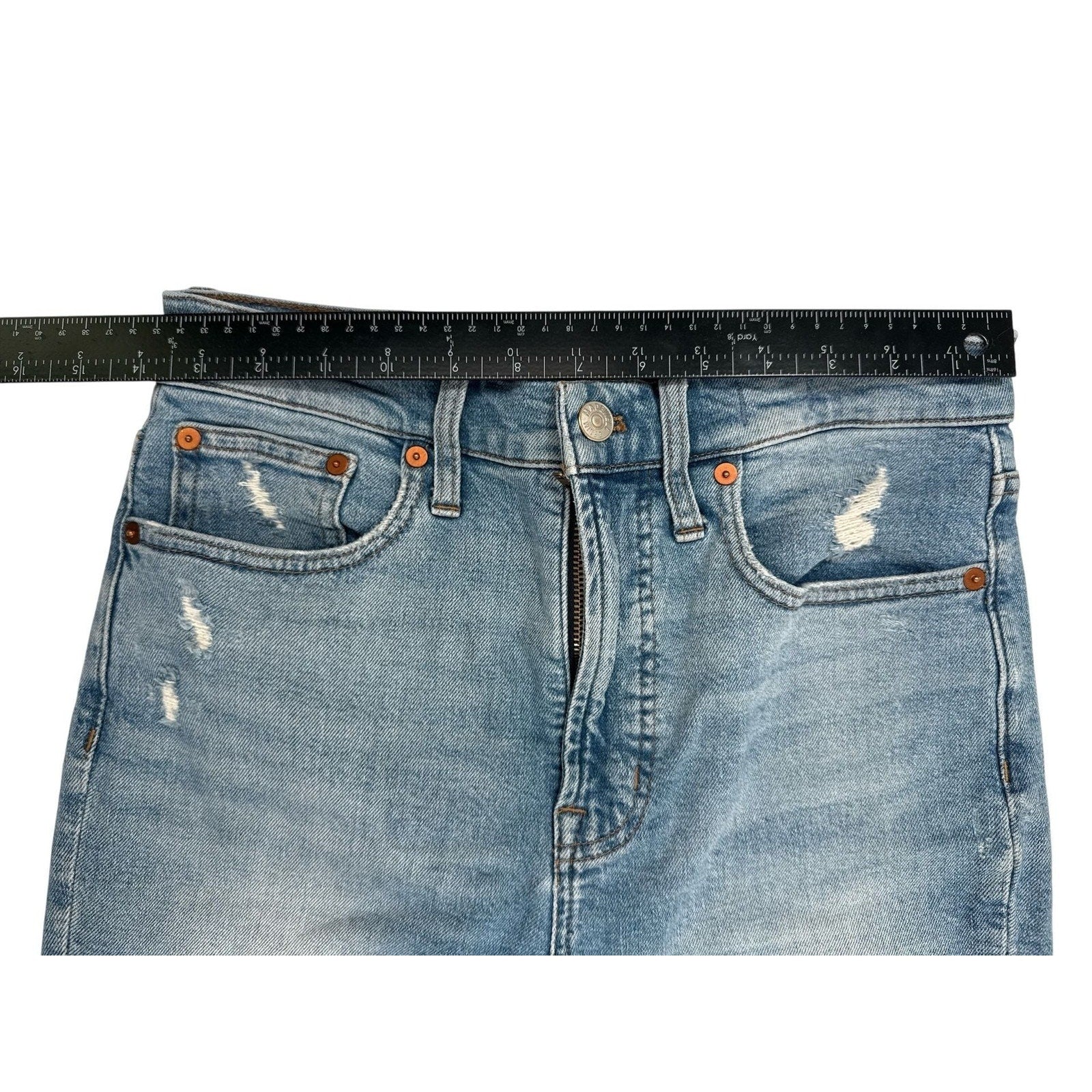 Madewell The Perfect Vintage Jean in Denman Wash Distressed Size 26