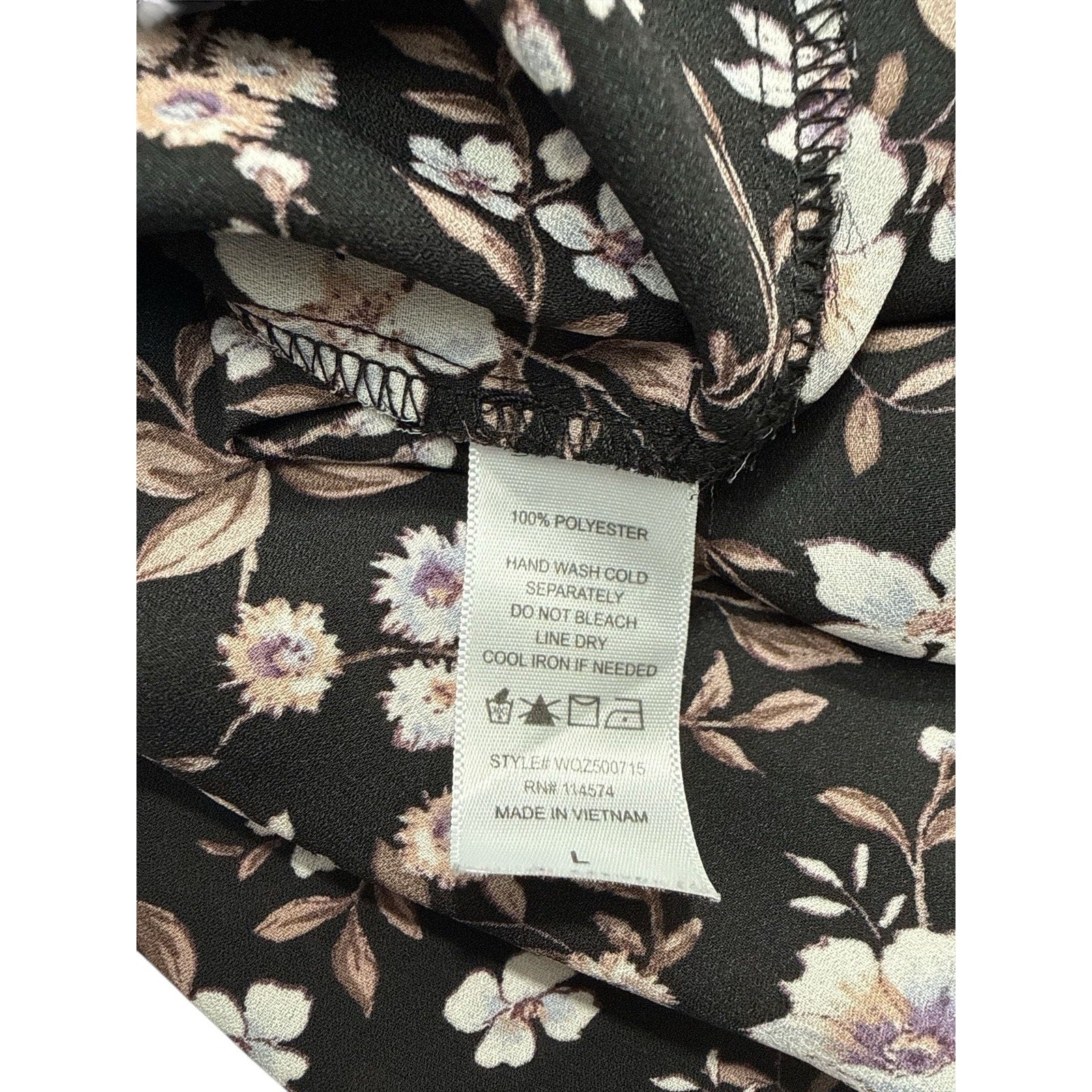 Pleione Women's Large Black Floral Short Sleeve V-Neck Blouse Top L