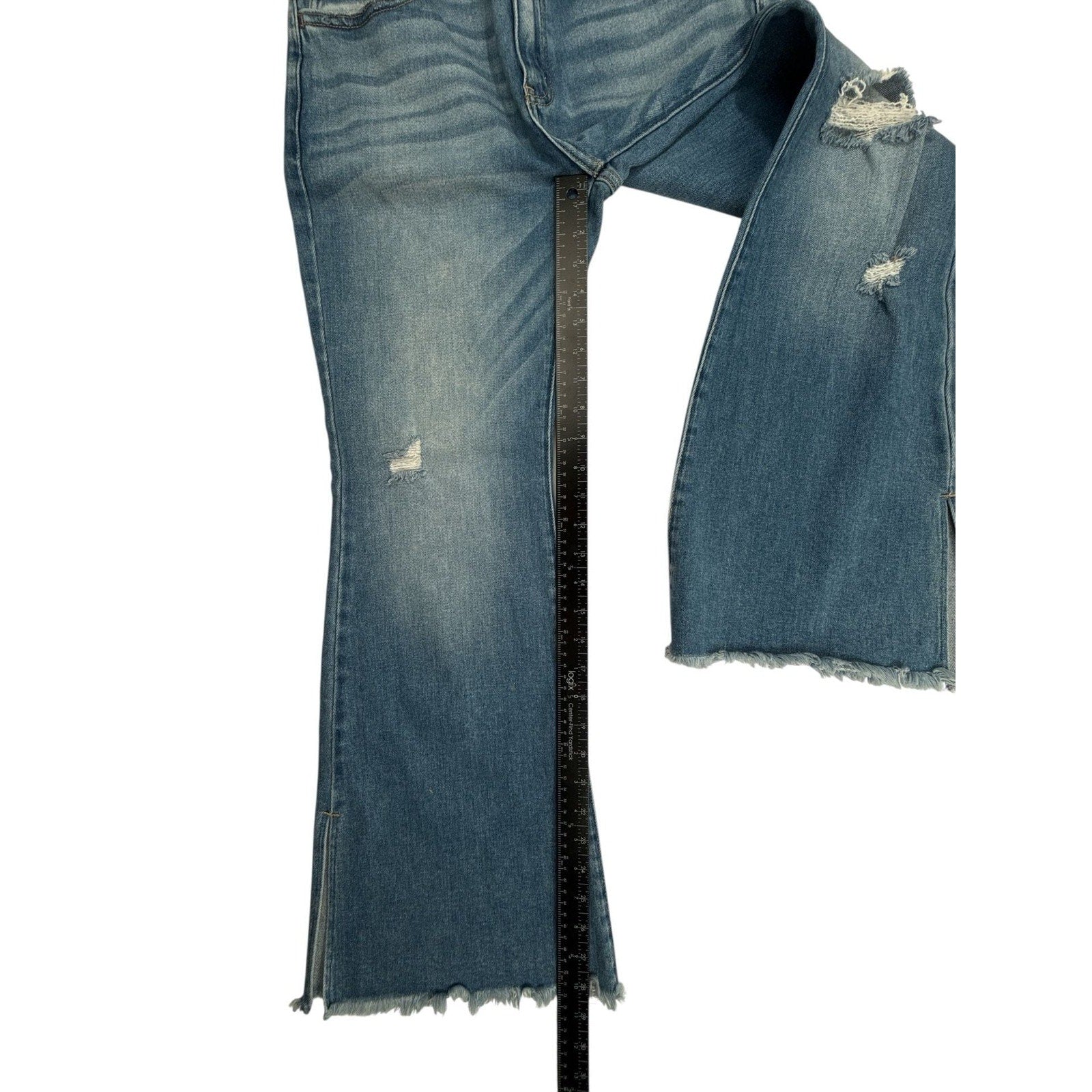 KanCan Signature Kurvy Mid-Rise Flare Distressed Jeans Size 29