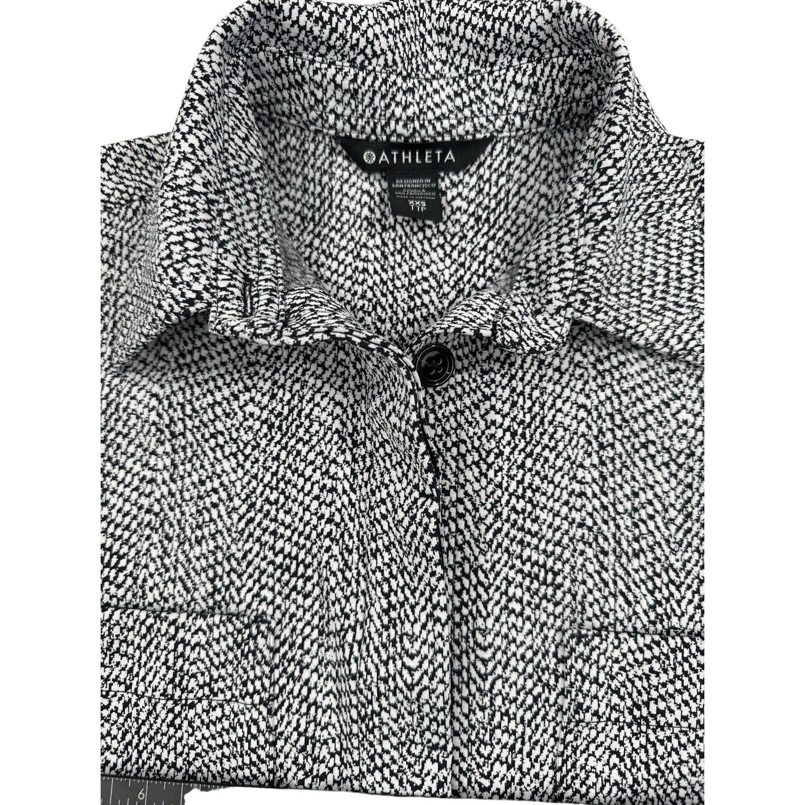 Athleta Textured Shirt Jacket Button Up in Braiden Black White Size XXS