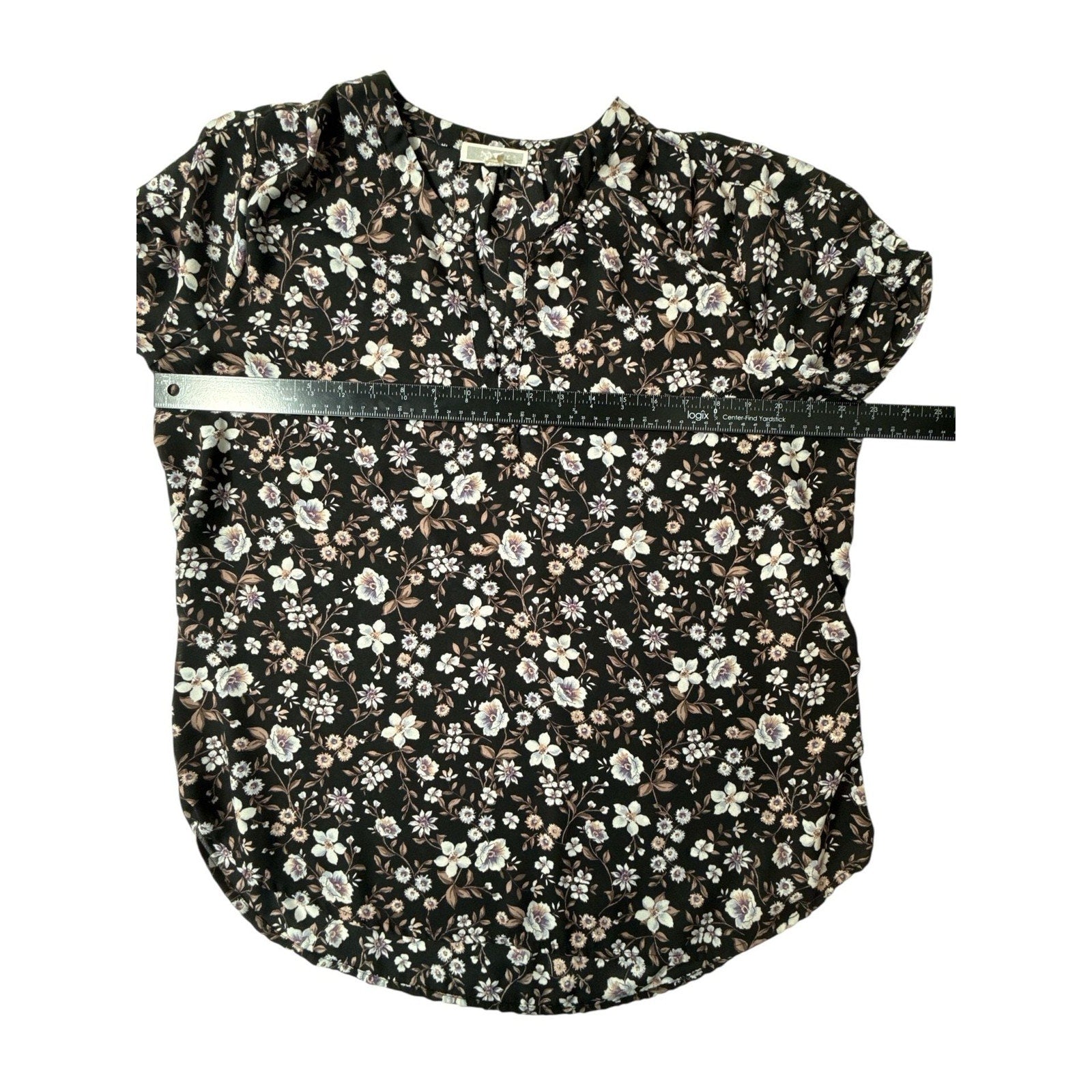 Pleione Women's Large Black Floral Short Sleeve V-Neck Blouse Top L